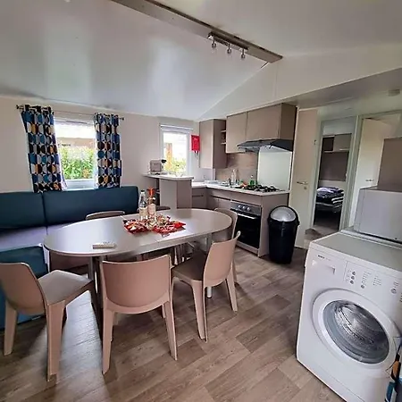 Mobil-home 4chambres-10 Couchages - Parking Gratuit *