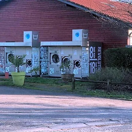 Mobil-home 4chambres-10 Couchages - Parking Gratuit * Gastes